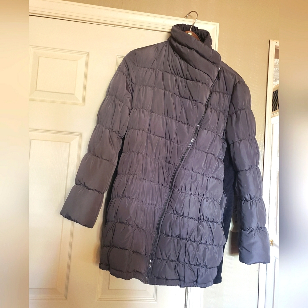 Women's Black Puffer Jacket